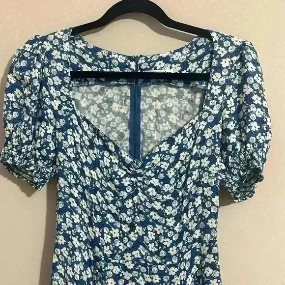 REFORMATION - Picture 2 of 5